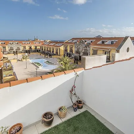 Casa *