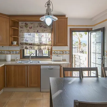 Casa *